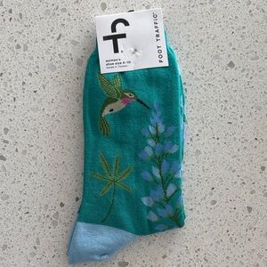 Hummingbird foot traffic socks